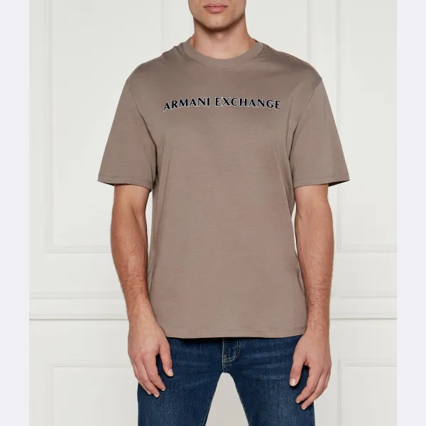 

Футболка стандартного кроя Armani Exchange, бежевый