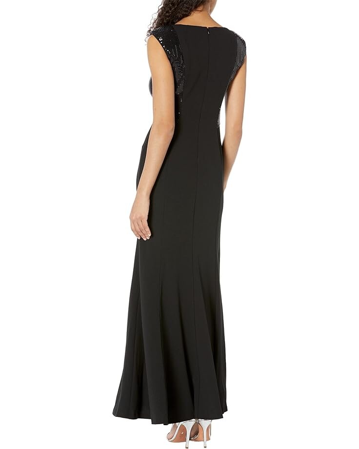 

Платье Calvin Klein Sleeveless Gown with Foil Knit Panels, цвет Black/Black