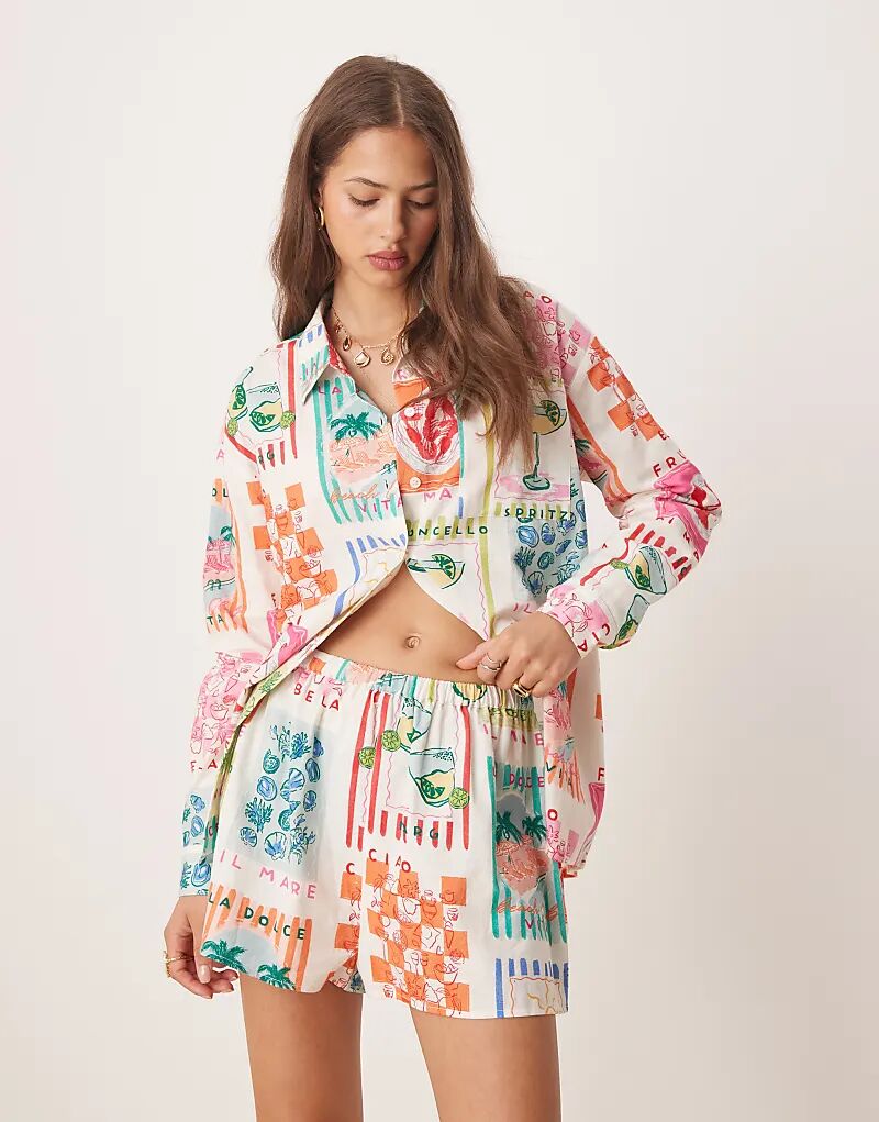 

Шорты Miss Selfridge в сочетании с курортным принтом
