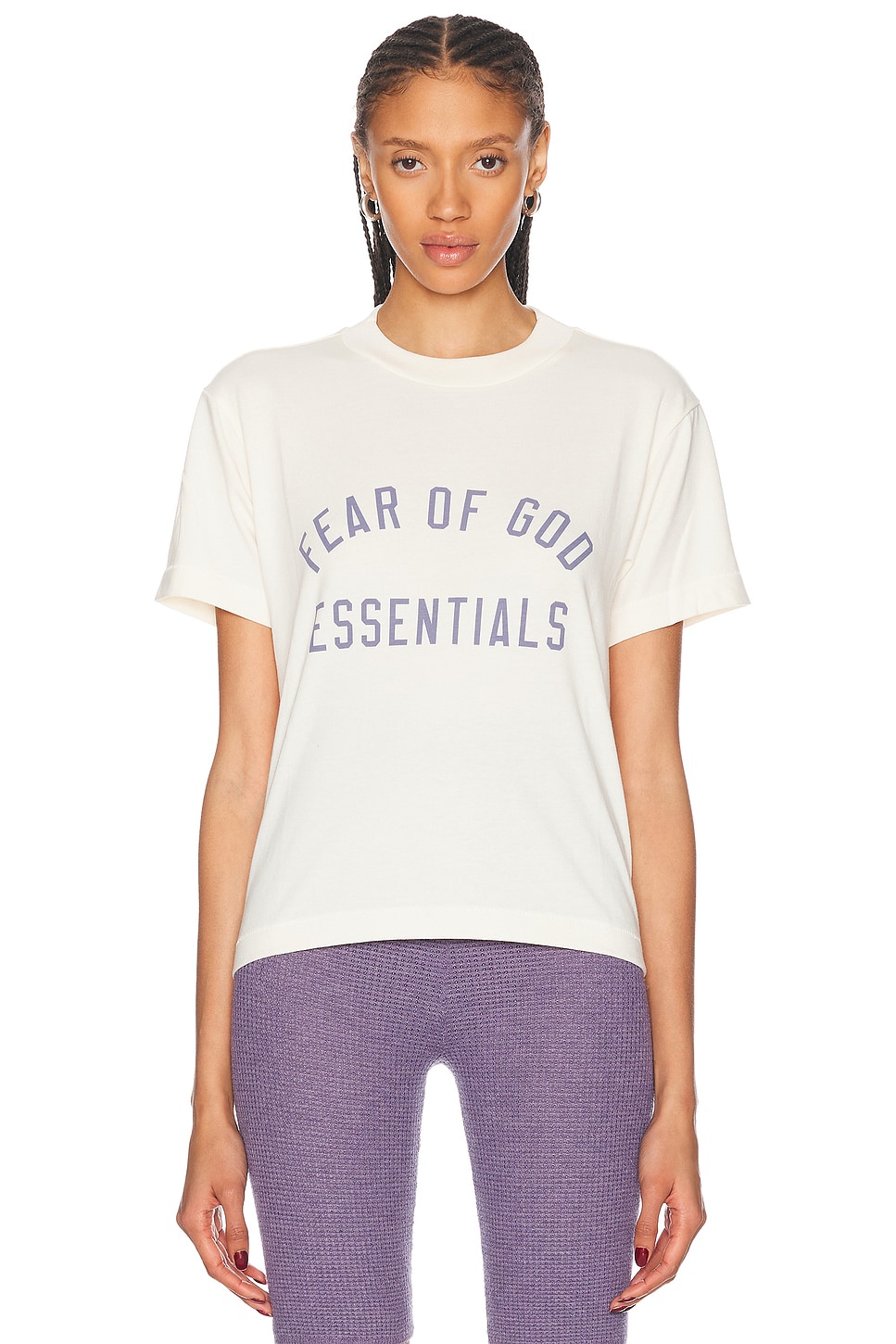 

Футболка с круглым вырезом Fear of God ESSENTIALS, цвет Shell