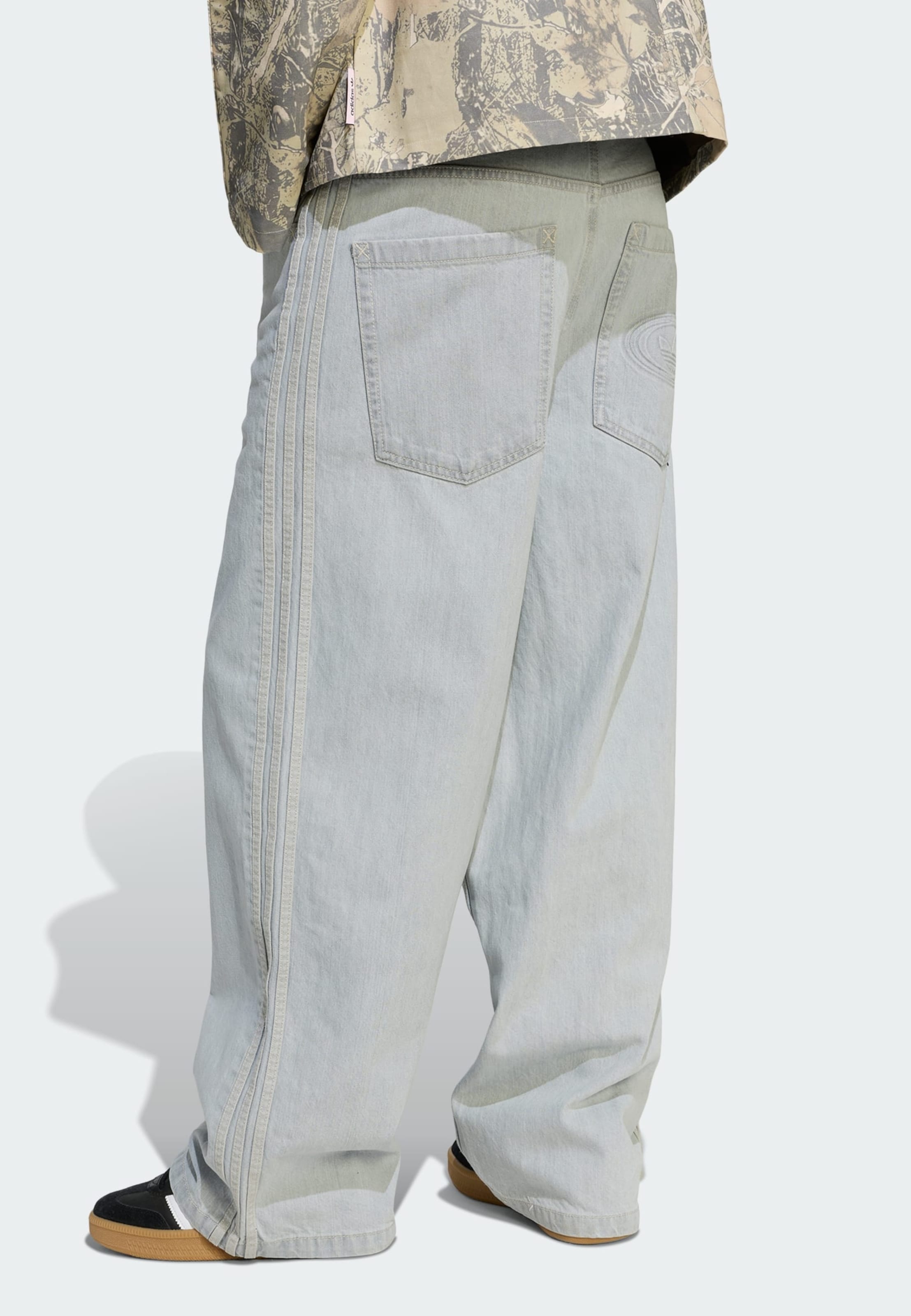 Adidas Originals Джинсы свободного кроя '90s ALTERNATIVE SPORT WIDE LEG SKATER' в светло-голубом цвете — фото 3