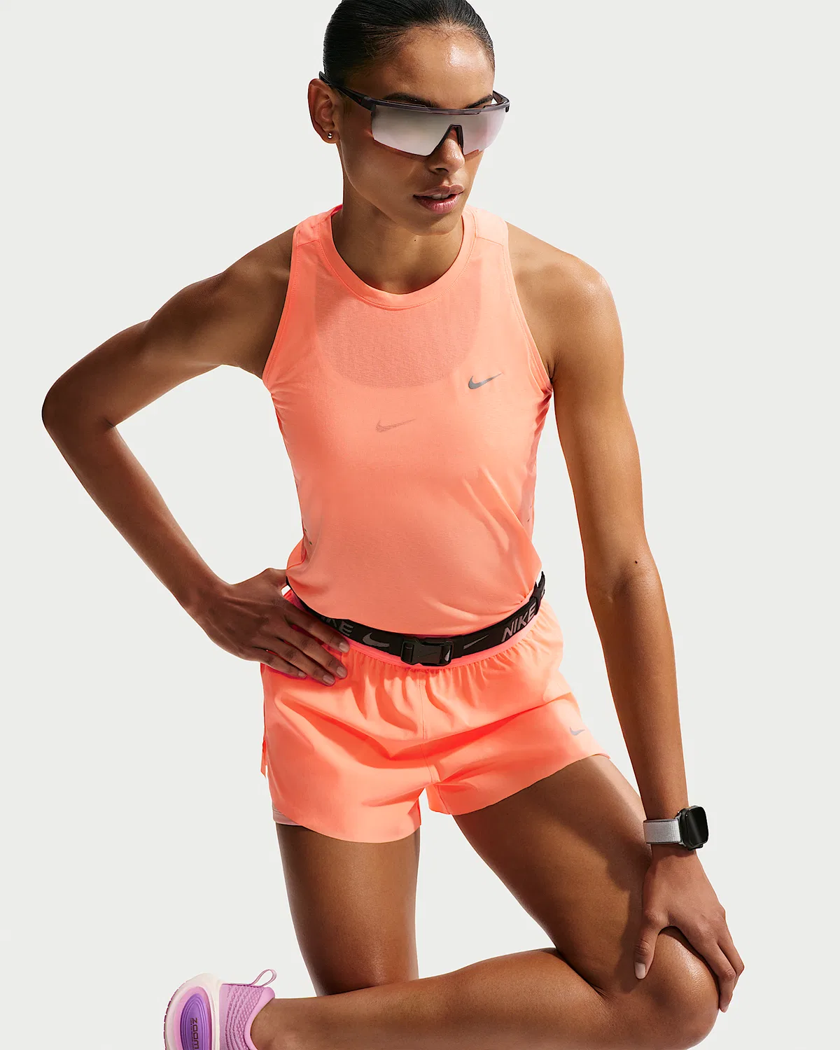 Женский топ для бега Dri-FIT Nike Swift Breathe, Orange Pulse/Photon Dust/White — фото 3