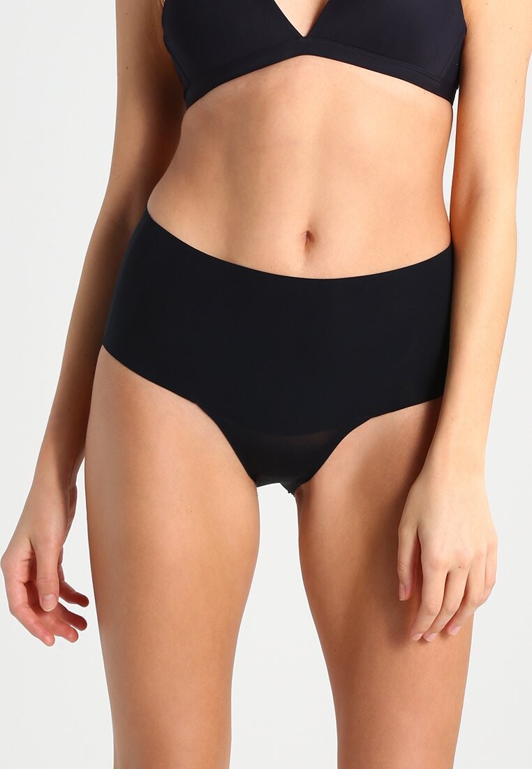 

Трусы Undietectable Spanx, черный
