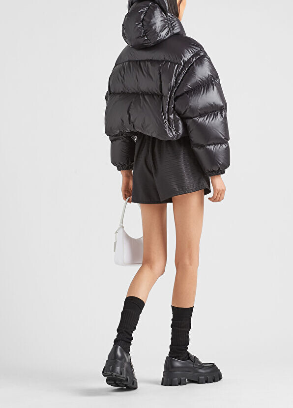 Короткая куртка-пуховик-трансформер Re-Nylon Prada, черный — фото 3
