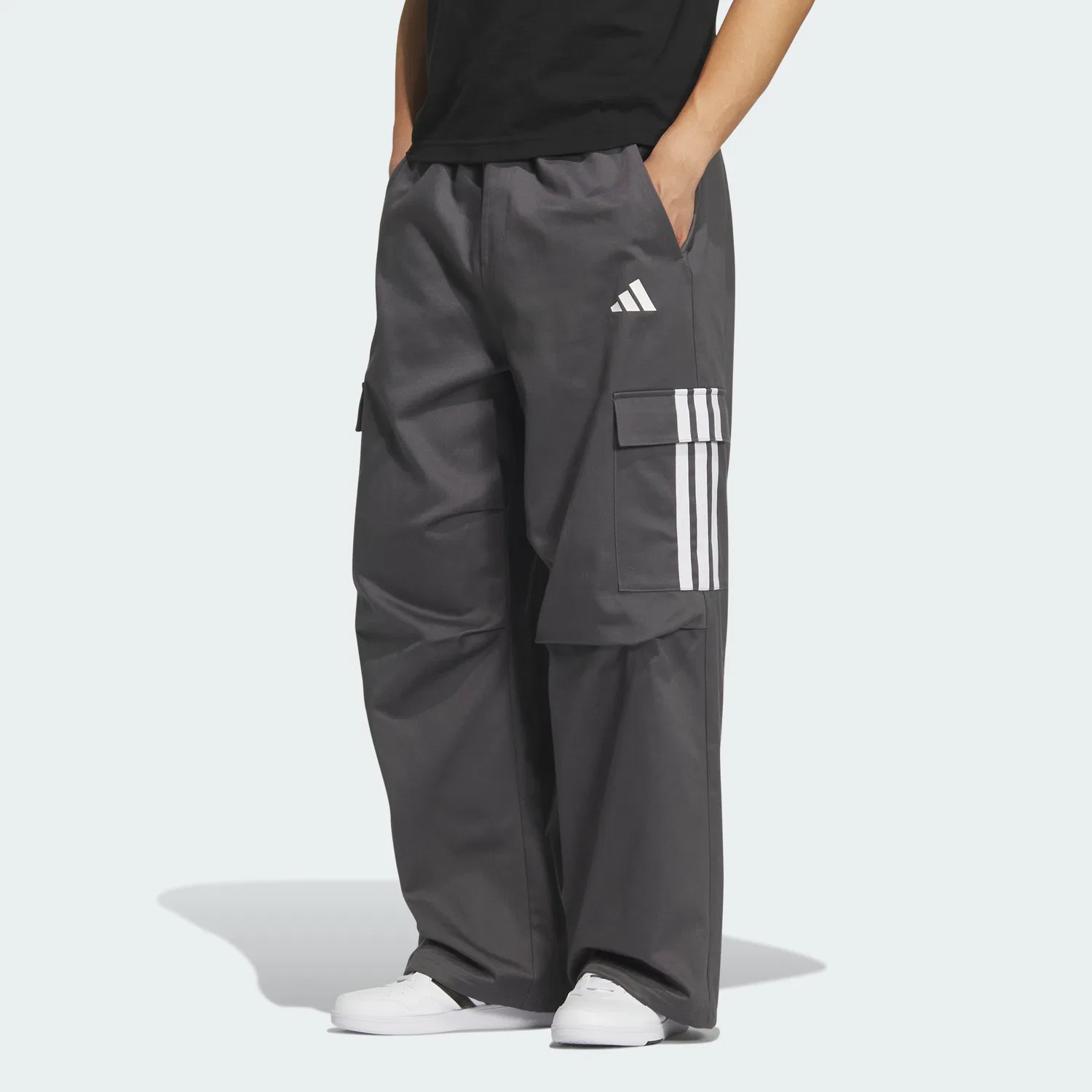 Женские серые брюки-парашюты от Adidas
