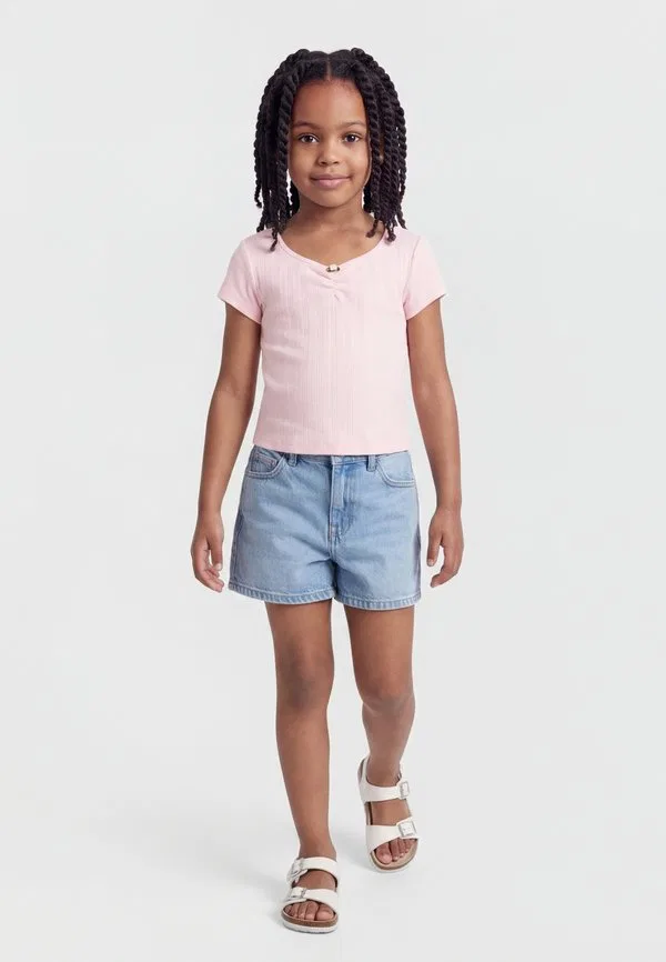 Футболка с принтом и вырезом-лодочкой Abercrombie & Fitch, Chalk Pink