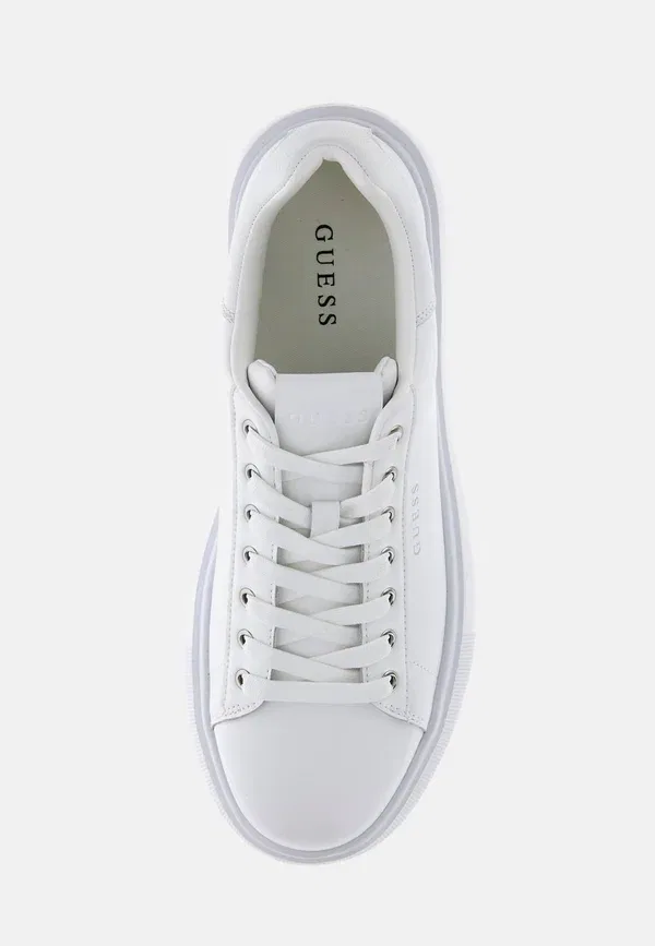 Кроссовки Guess Plaza logo sneakers trainers, белый — фото 3