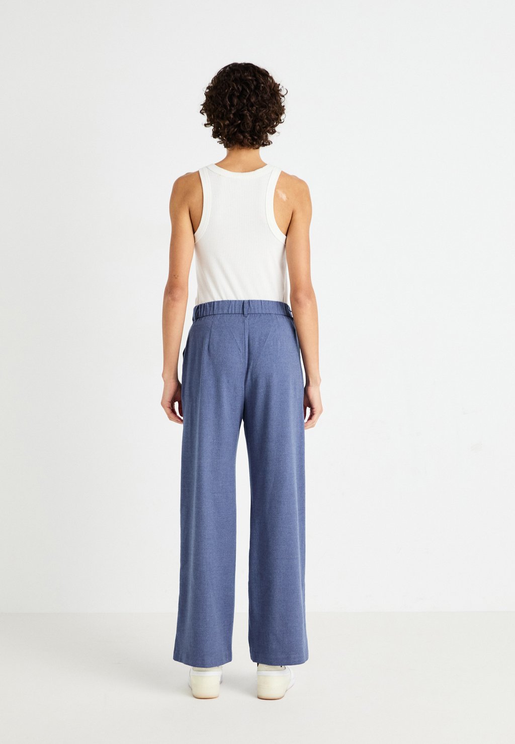 

Брюки TAILORED WIDE LEG Hollister Co., темно-синий