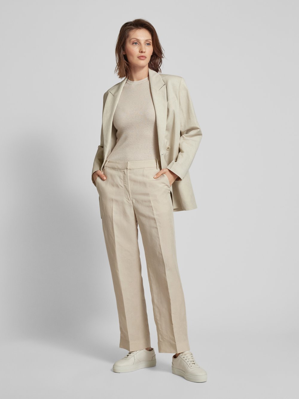 

Брюки с французскими карманами Calvin Klein Womenswear, песочный