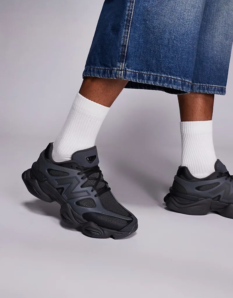 

Кроссовки New Balance 9060 в тройном черном цвете