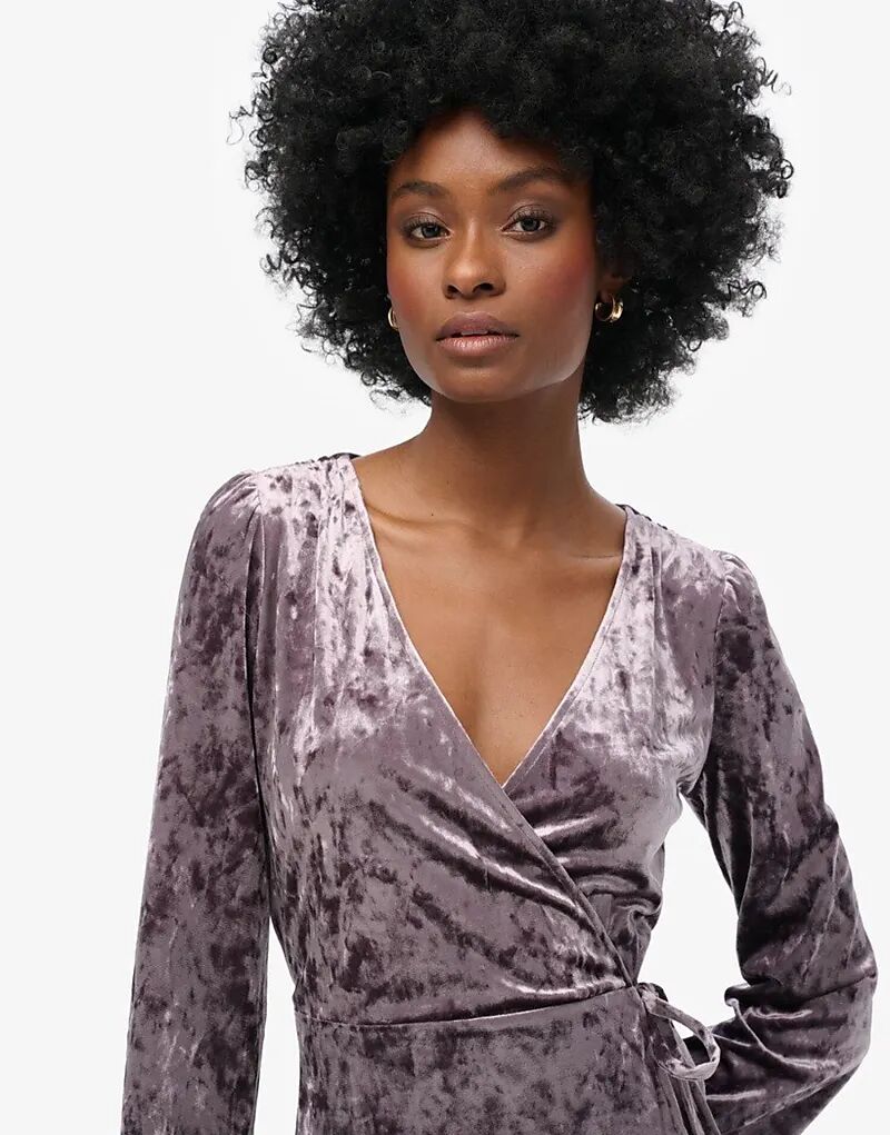 

Мини-платье-халат Superdry Velvet темно-серого цвета