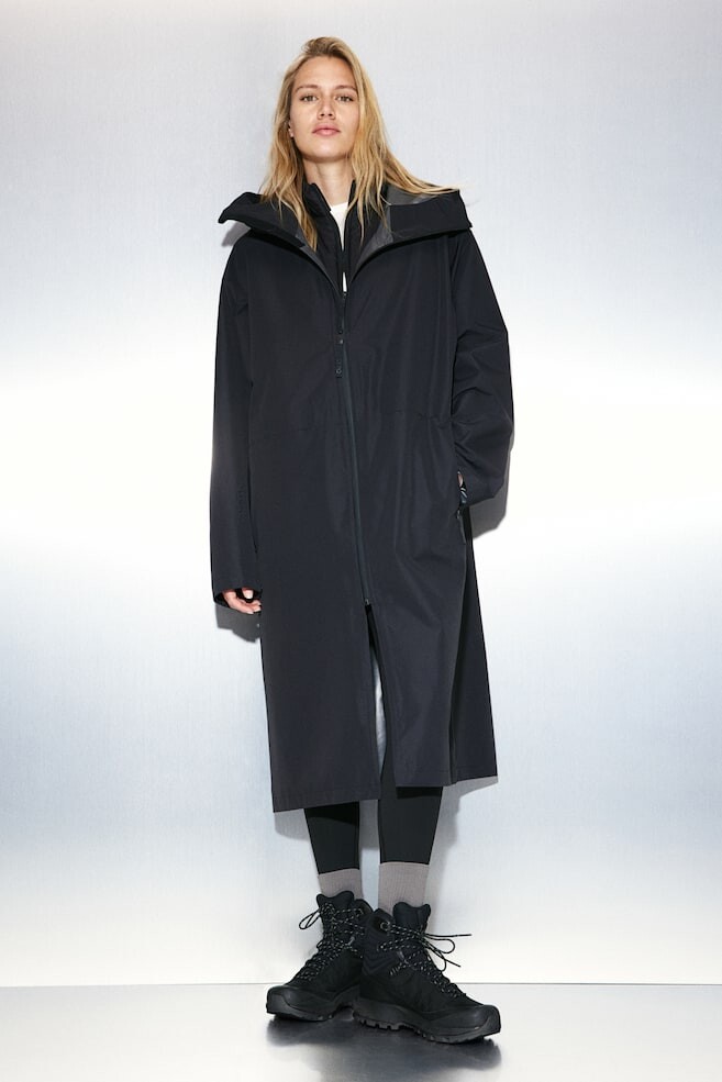 

Дождевик из ткани Stormmove свободного кроя H&M, черный