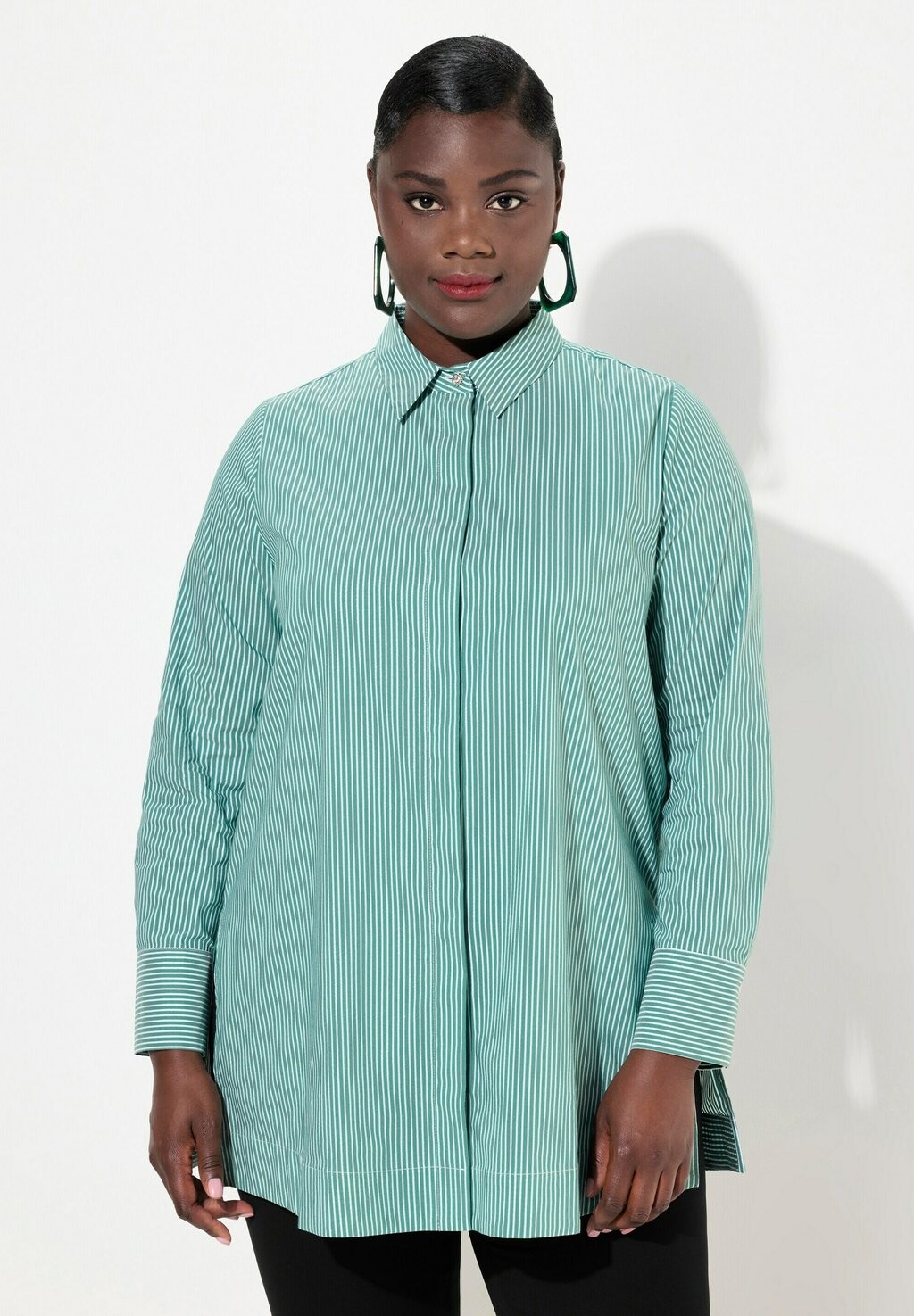 

Блузка на пуговицах STRIPED BUTTON Ulla Popken, зеленый