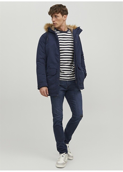 

Мужские джинсовые брюки узкого кроя с заниженной талией темно-синие Jack & Jones