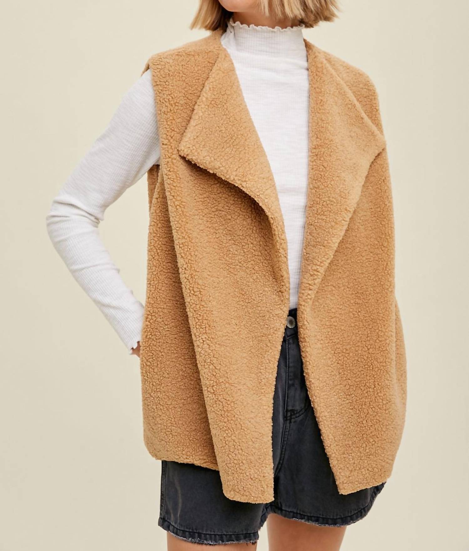 

Жилет Sherpa цвета молочного чая в верблюжьем цвете WISHLIST, коричневый