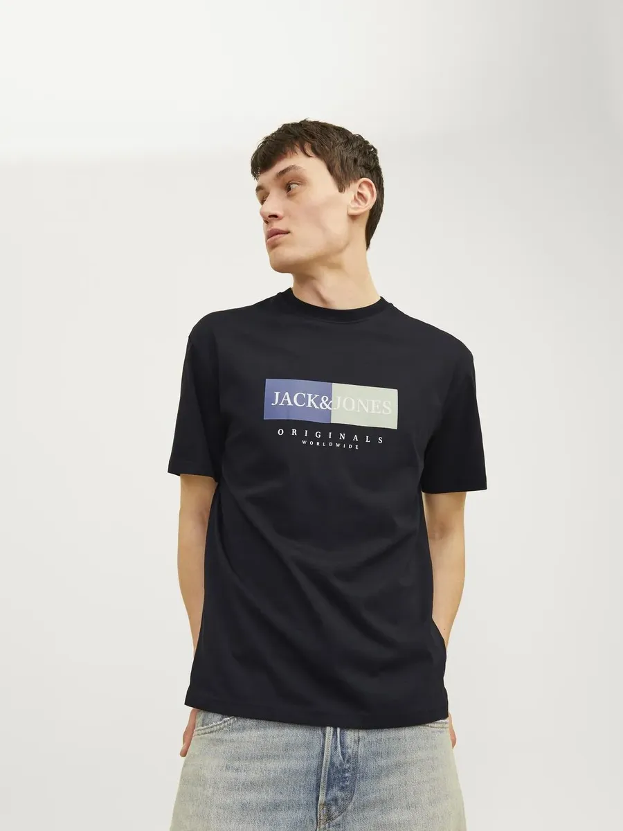 

Рубашка с круглым вырезом Jack & Jones "JORFREDERIKSBERG BOX TEE SS C.N SN", цвет Black Detail:Aw24