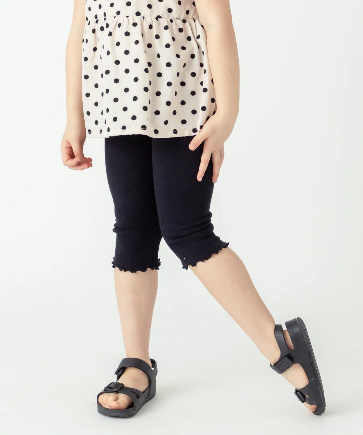 Леггинсы 6/8 длины с рюшами ever closet черные