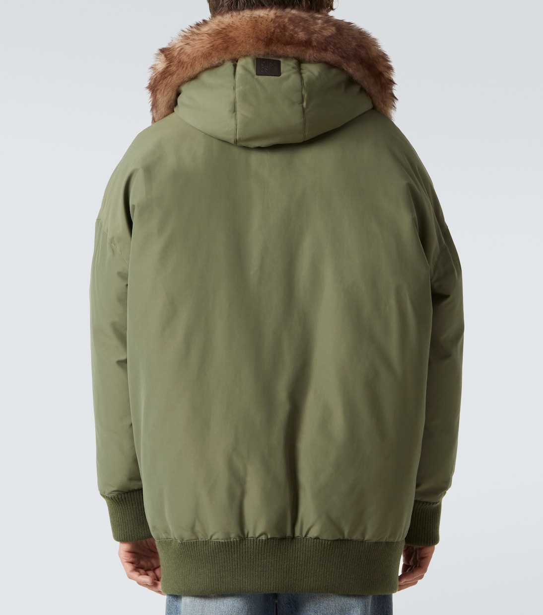 Техническое стеганое пальто с отделкой из овчины Loewe, Khaki Green — фото 4