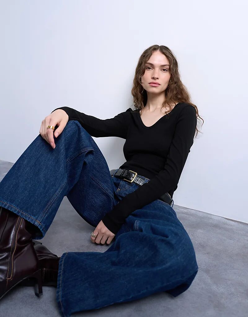 

Лонгслив Topshop с V-образным вырезом, длинными рукавами и закругленным подолом, черный цвет