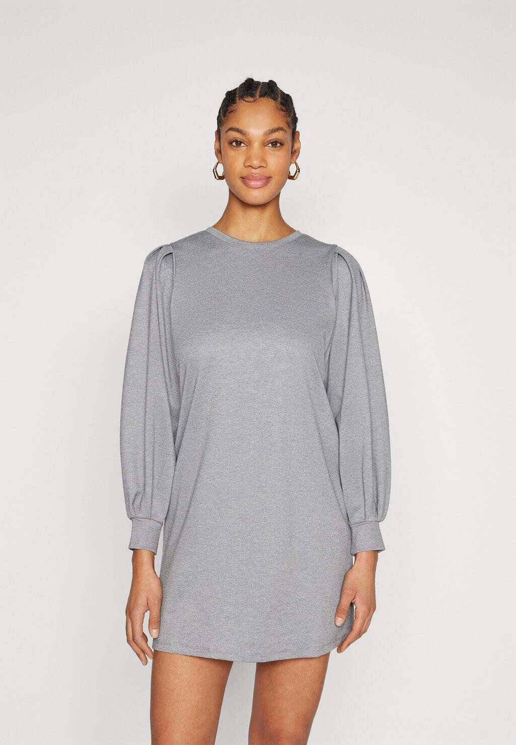 

Летнее платье Vmfemi Pleat Dress Vero Moda, цвет medium grey melange