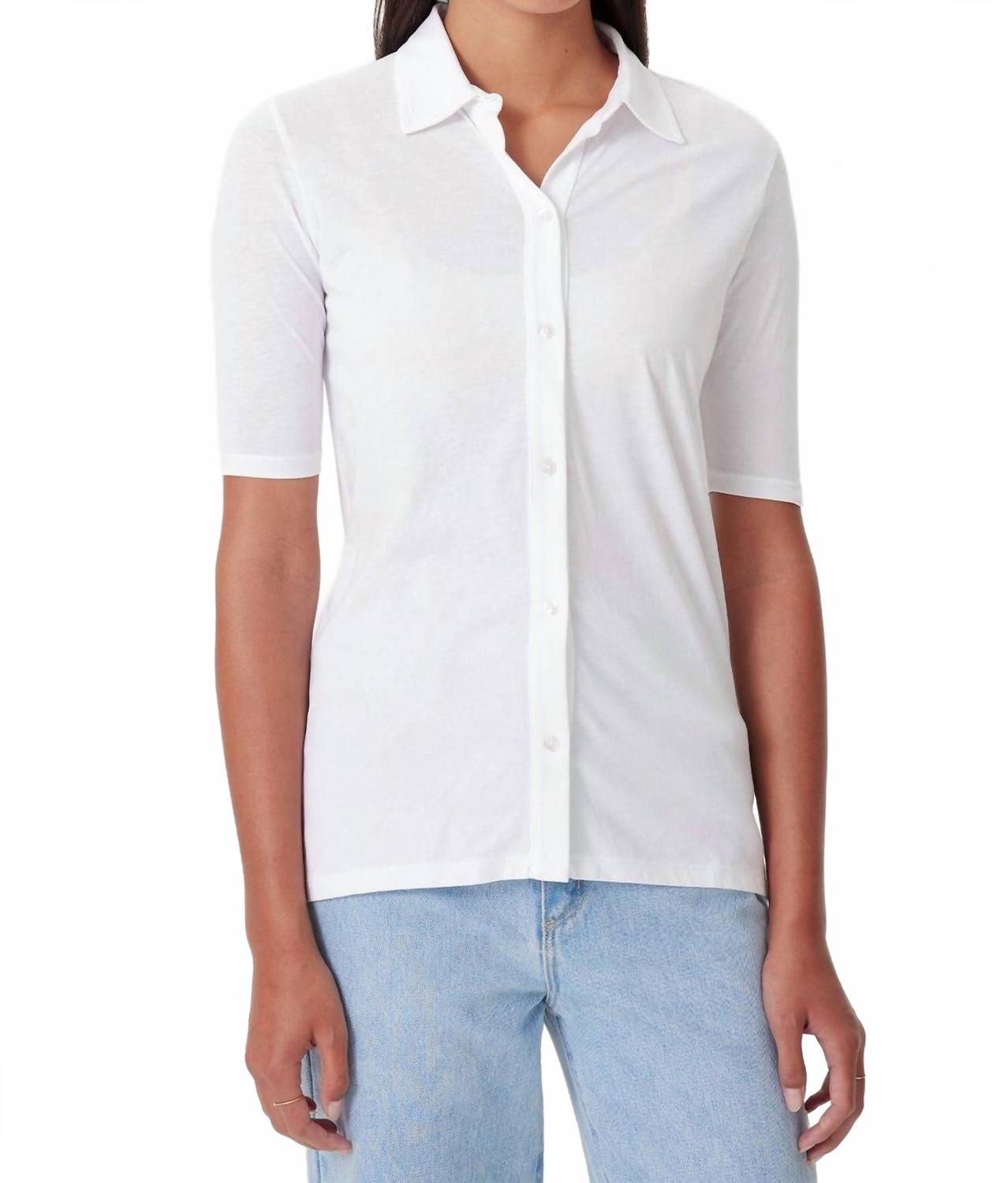 

Органическая современная рубашка с коротким рукавом в белом цвете GOLDIE