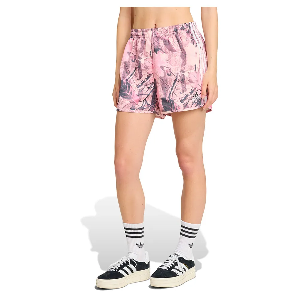 

Шорты adidas Originals Leaf Camo Print Satin, розовый