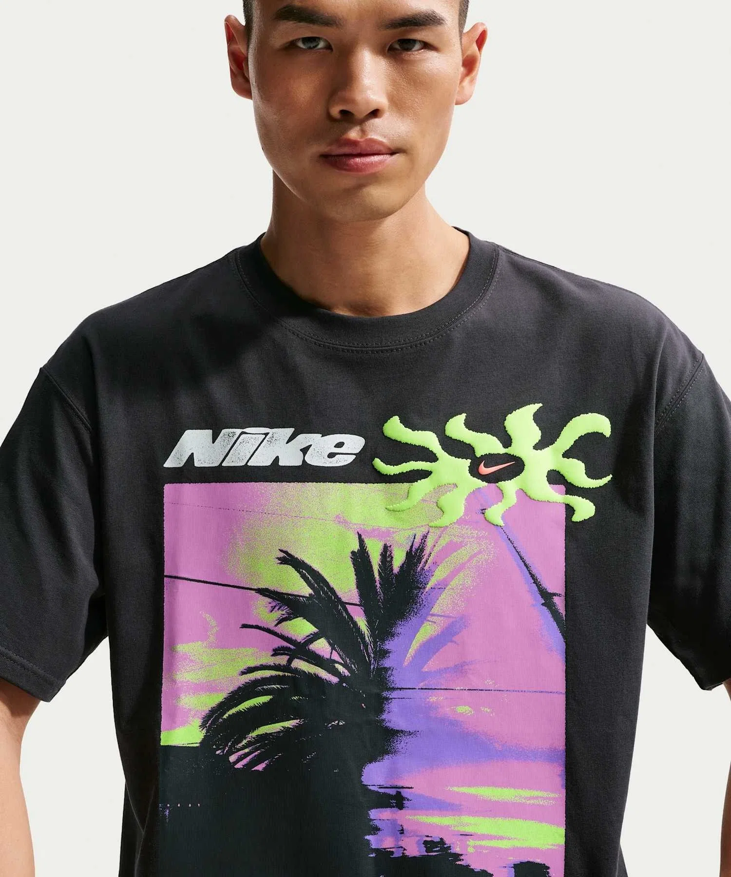 Мужская футболка Nike Sportswear с принтом чёрная — фото 3