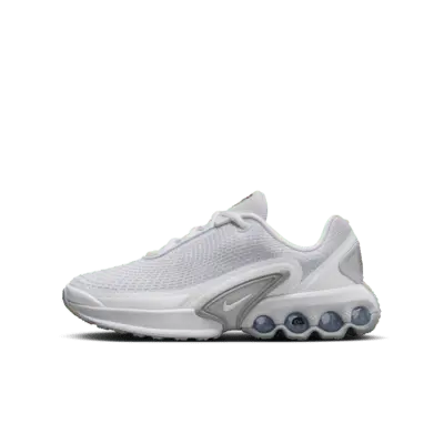 

Кроссовки Nike Air Max Dn, цвет White/White/Metallic Silver/White