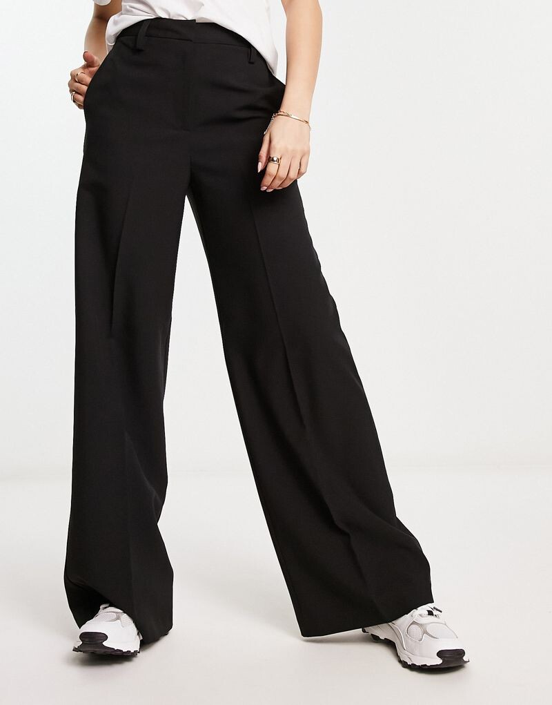 

Черные широкие брюки ASOS DESIGN