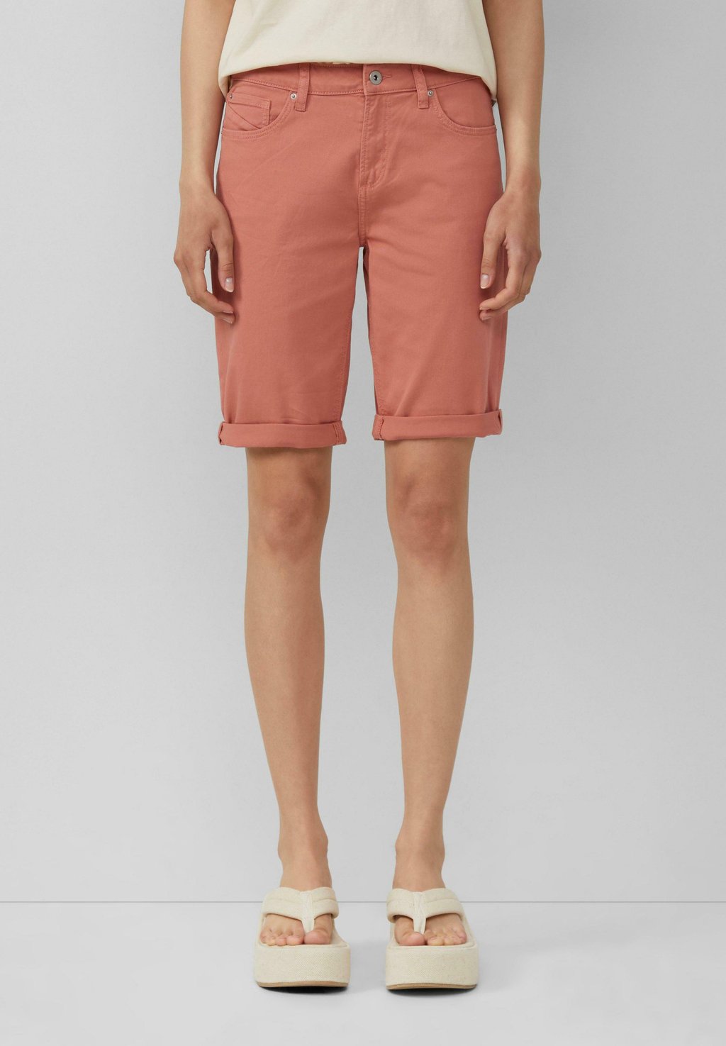 

Джинсовые шорты BERMUDA CATIE SLIM FIT MID RISE QS, светло-красный