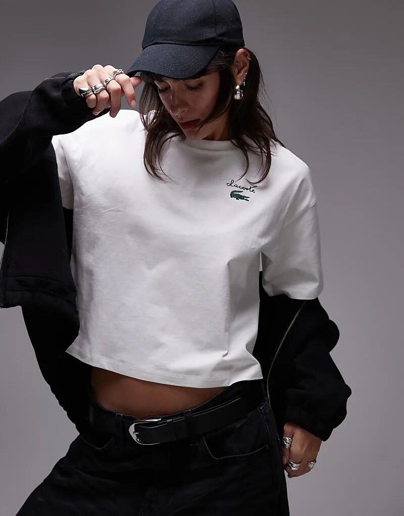 

Укороченная футболка свободного покроя белого цвета с принтом логотипа Lacoste