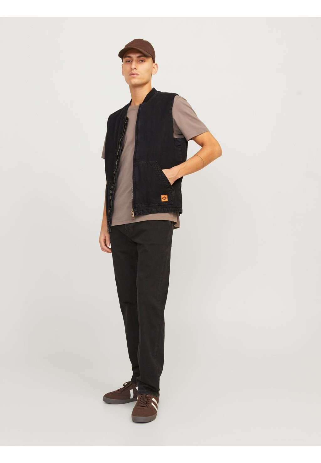 

Жилет JJIDAVE JJJVEST Jack & Jones, черный