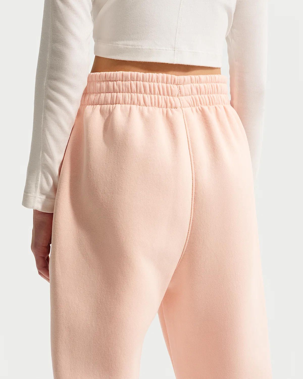 Детские свободные штаны Nike Sportswear Club Fleece, Arctic Orange/Arctic Orange/White — фото 3