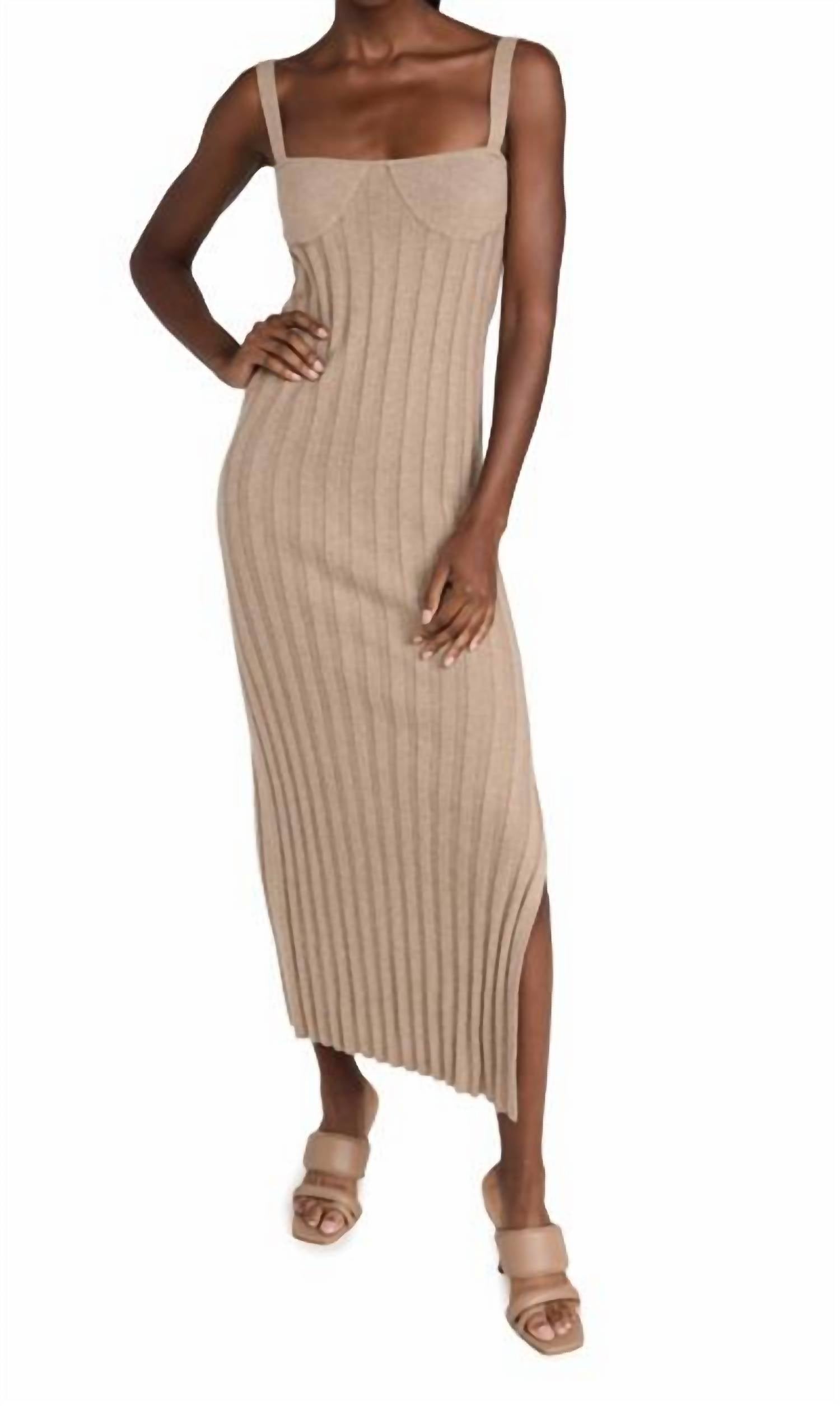 

SOMETHING NAVY Платье-свитер-бюстье бежевого цвета