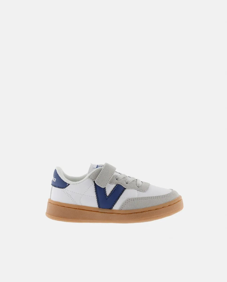 

Детские спортивные кроссовки с контрастными вставками и эластичным шнурком Victoria, синий