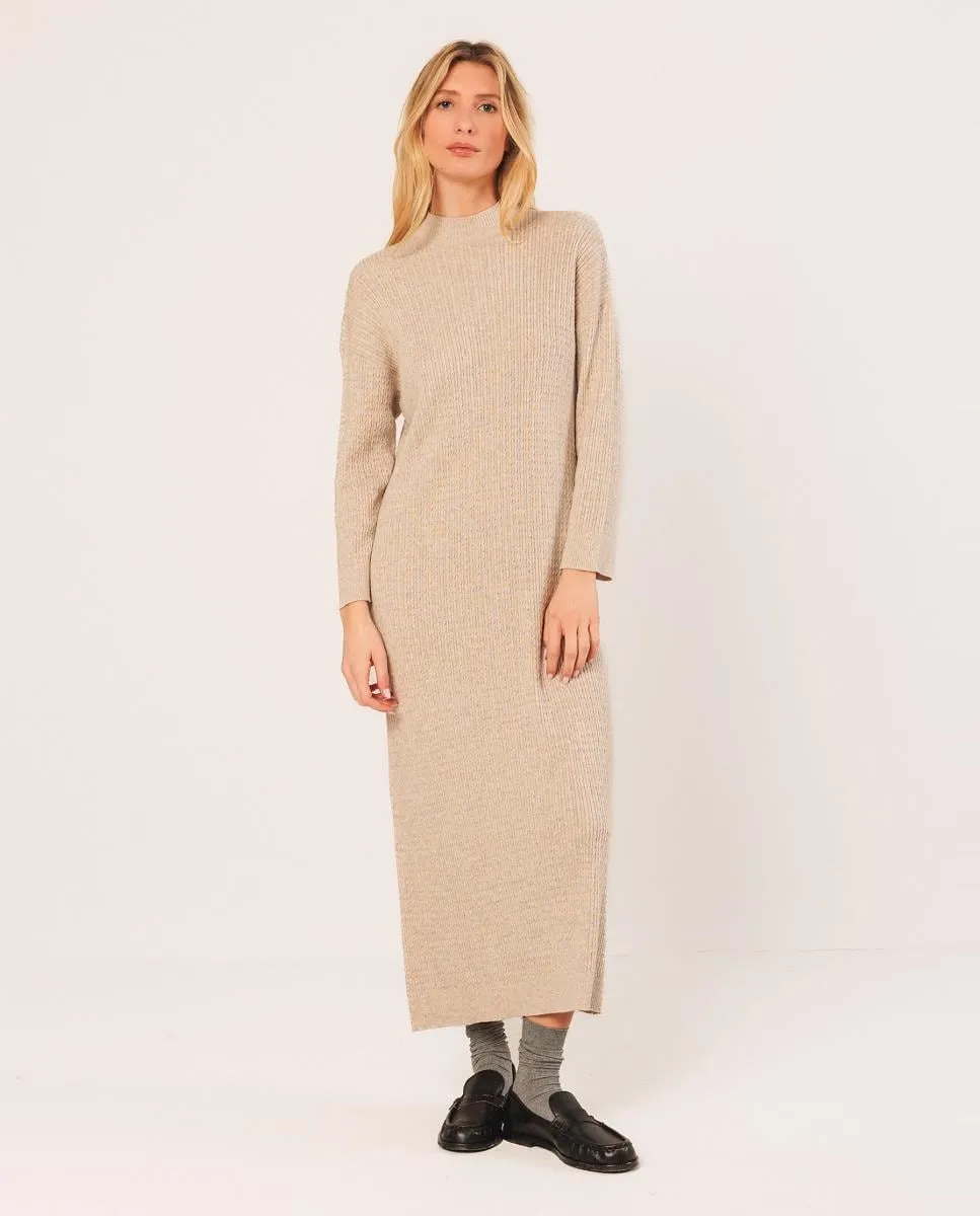 

Длинное трикотажное платье с длинными рукавами Indi & Cold, бежевый