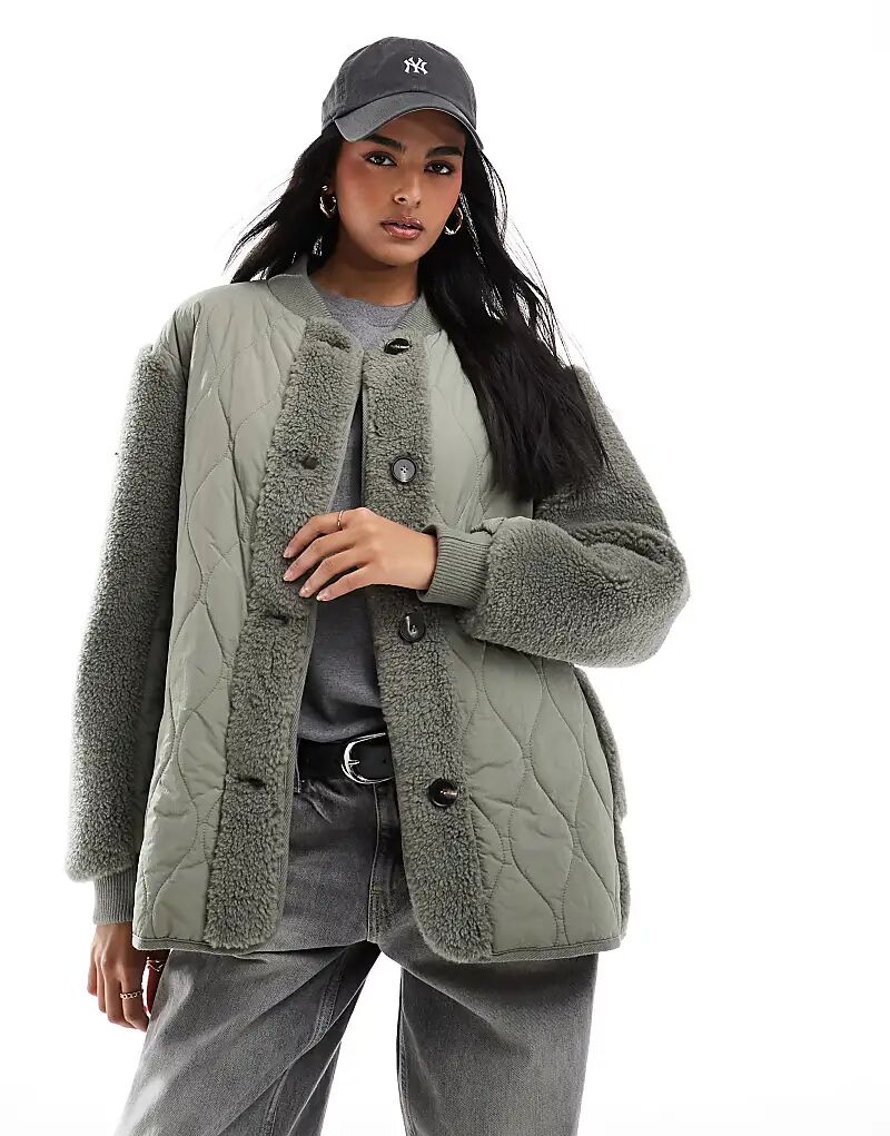 

Куртка-пуховик из борга в цвете шалфея ASOS DESIGN