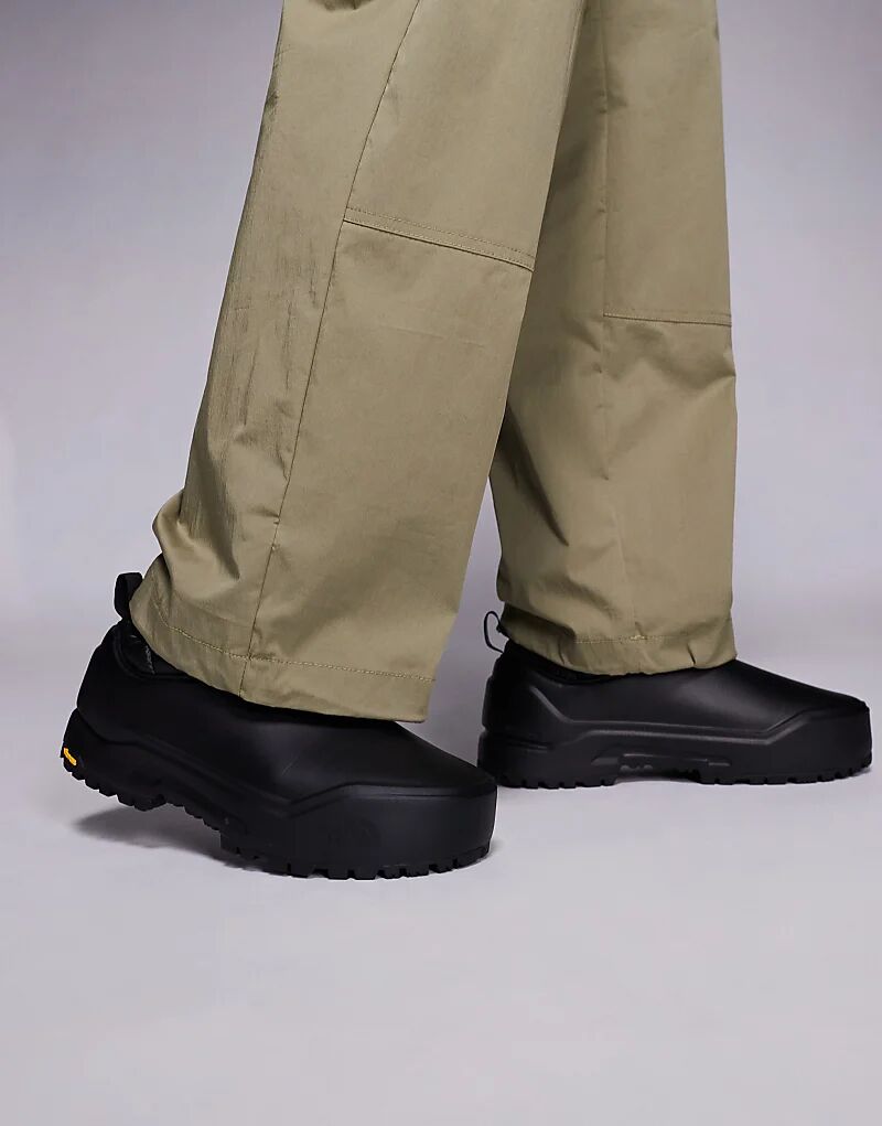 

Базовый лагерь North Face WP Mule черного цвета