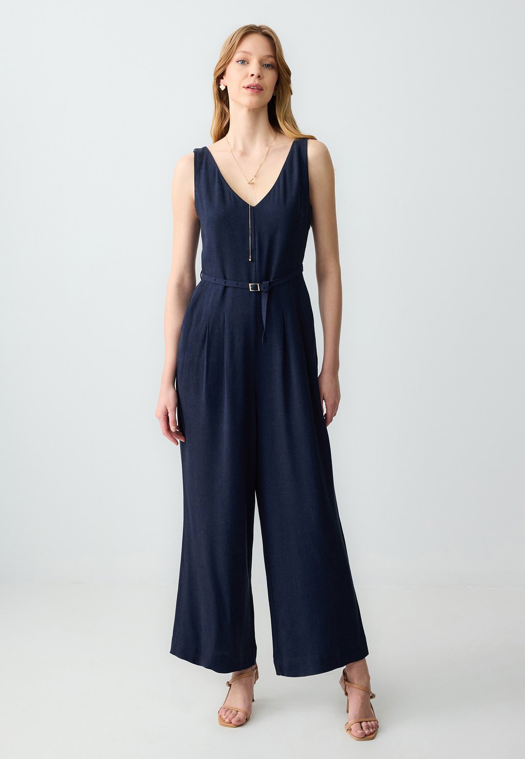 

Комбинезон CUT SLEEVELESS WITH DETAIL Jimmy Key, темно-синий