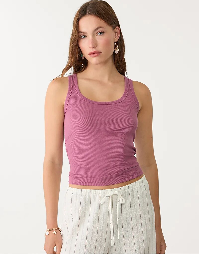 

Топ Stradivarius Basic на бретелях в лиловом цвете