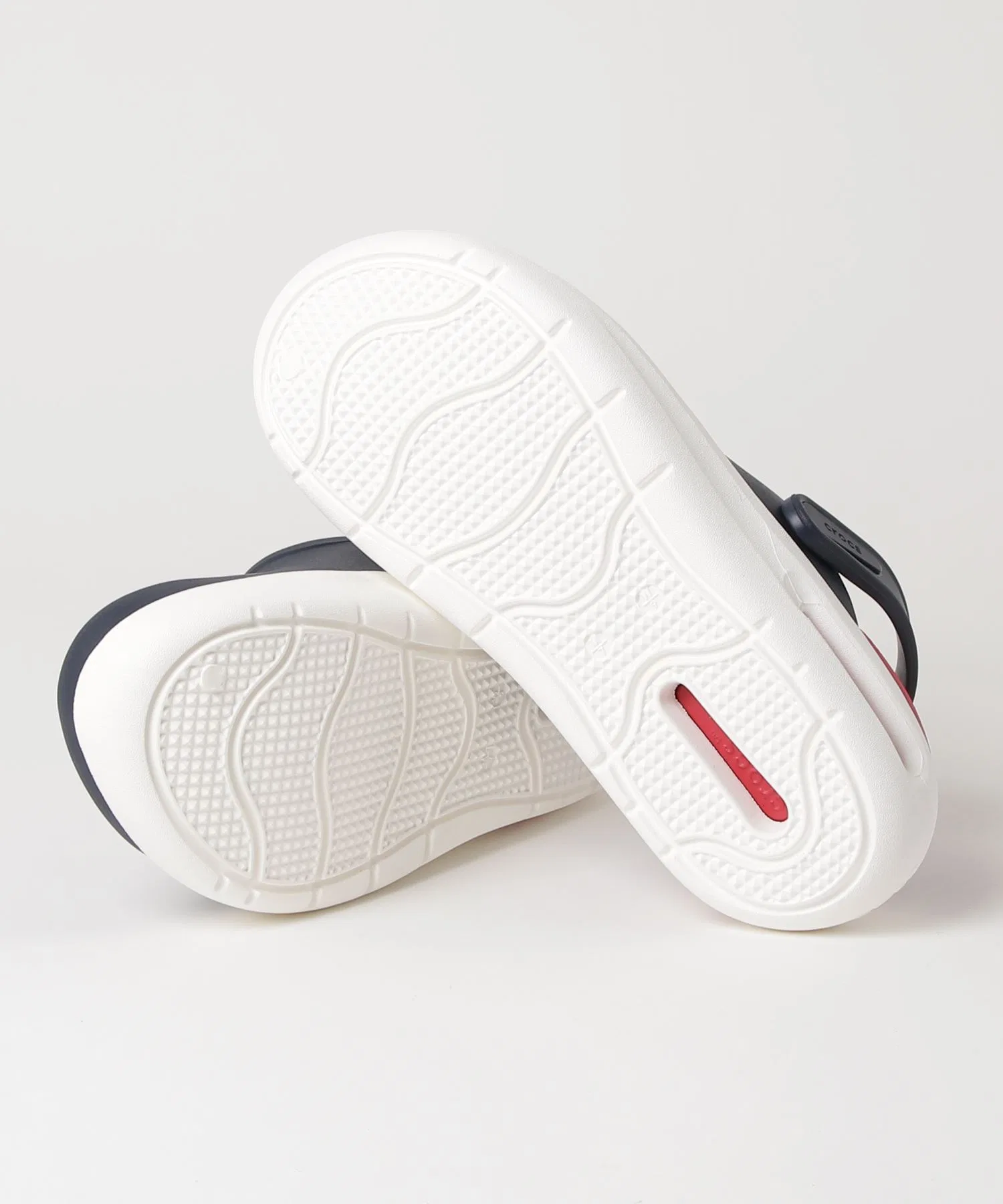 Мужские сандалии Crocs InMotion Clog тёмно-синие — фото 3