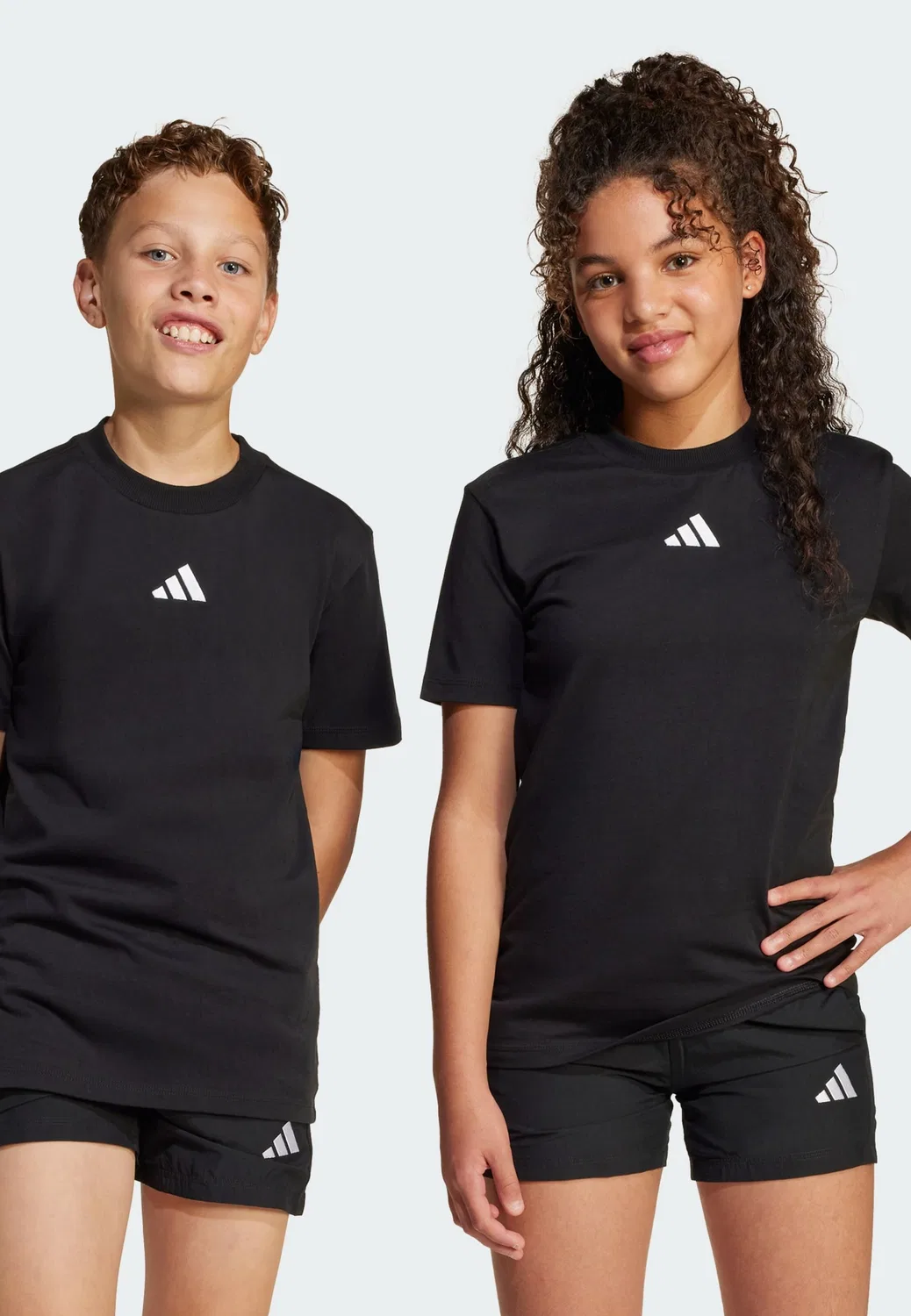 Спортивная футболка Adidas Sportswear Performance Shirt Essentials черного цвета — фото 4