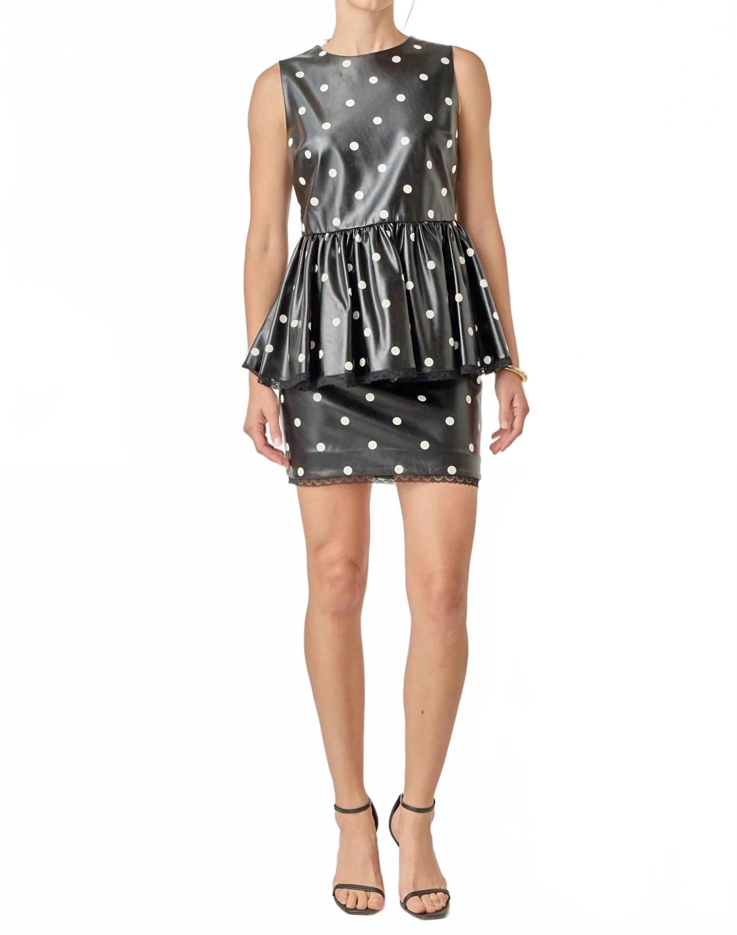 

Черно-белый топ с воланом в горошек English Factory