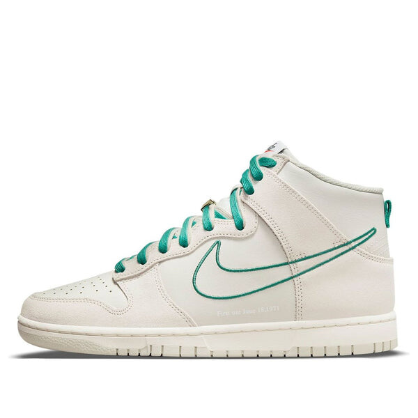 

Кроссовки данки высокие se Nike, белый