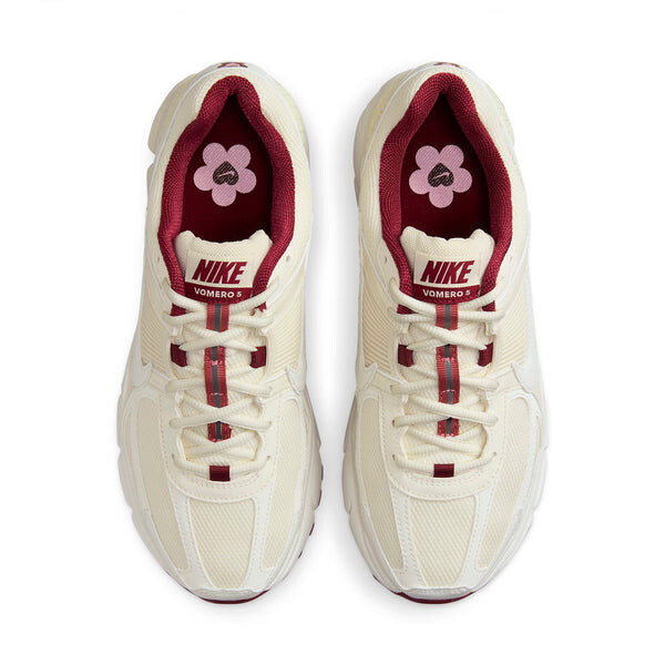 Кроссовки (WMNS) Nike Air Zoom Vomero 5 'Valentine's Day', цвет coconut milk/white/dragon red/soft pink — фото 3
