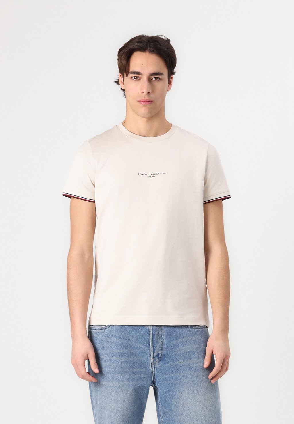 

Базовая футболка LOGO TIPPED TEE Tommy Hilfiger, бежевый