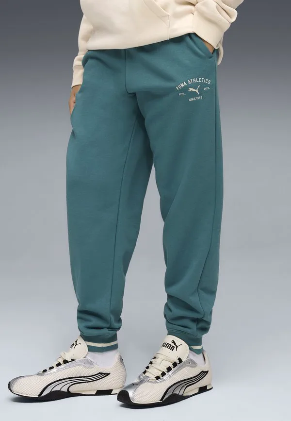 Спортивные штаны с графическим рисунком на тему "класс" Puma, Emerald Ice — фото 2