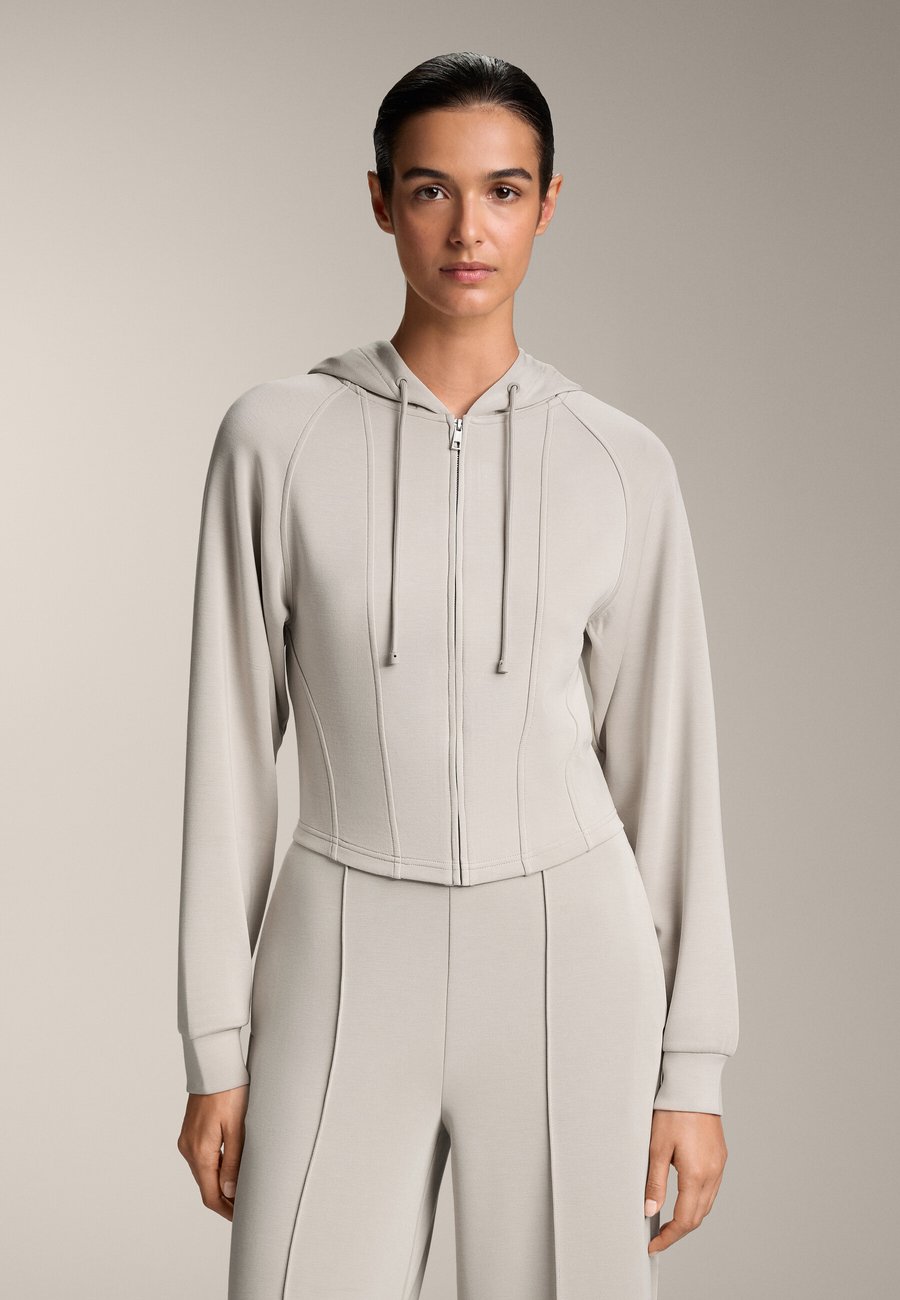 

Толстовка OYSHO SOFT TOUCH FITTED CROP, Mottled Beige