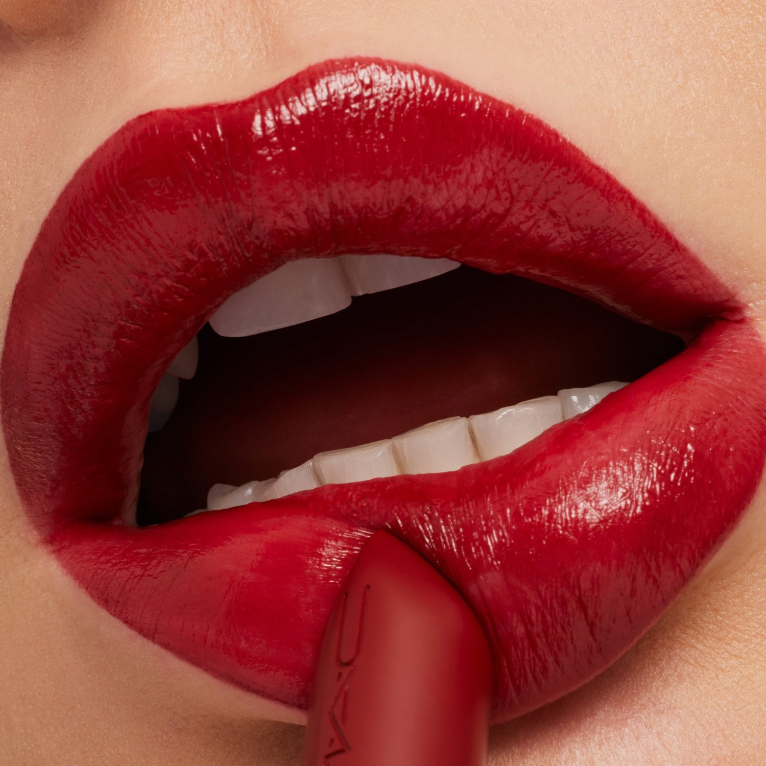 Помада для губ m·a·cximal mini sleek satin Mac, dubonnet, вес 1.5 гр. — фото 3