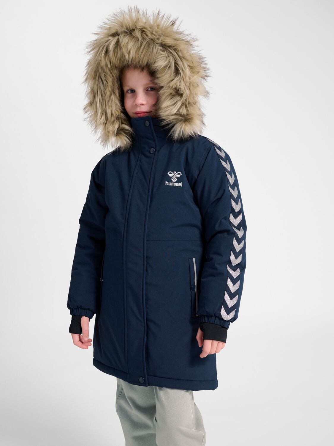 Hummel Спортивная куртка в темно-синем цвете — фото 4